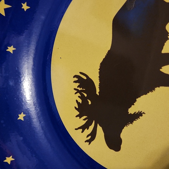 The Golden Rabbit II Moose Design Enamelware Serving Bowl - Picture 4 of 9